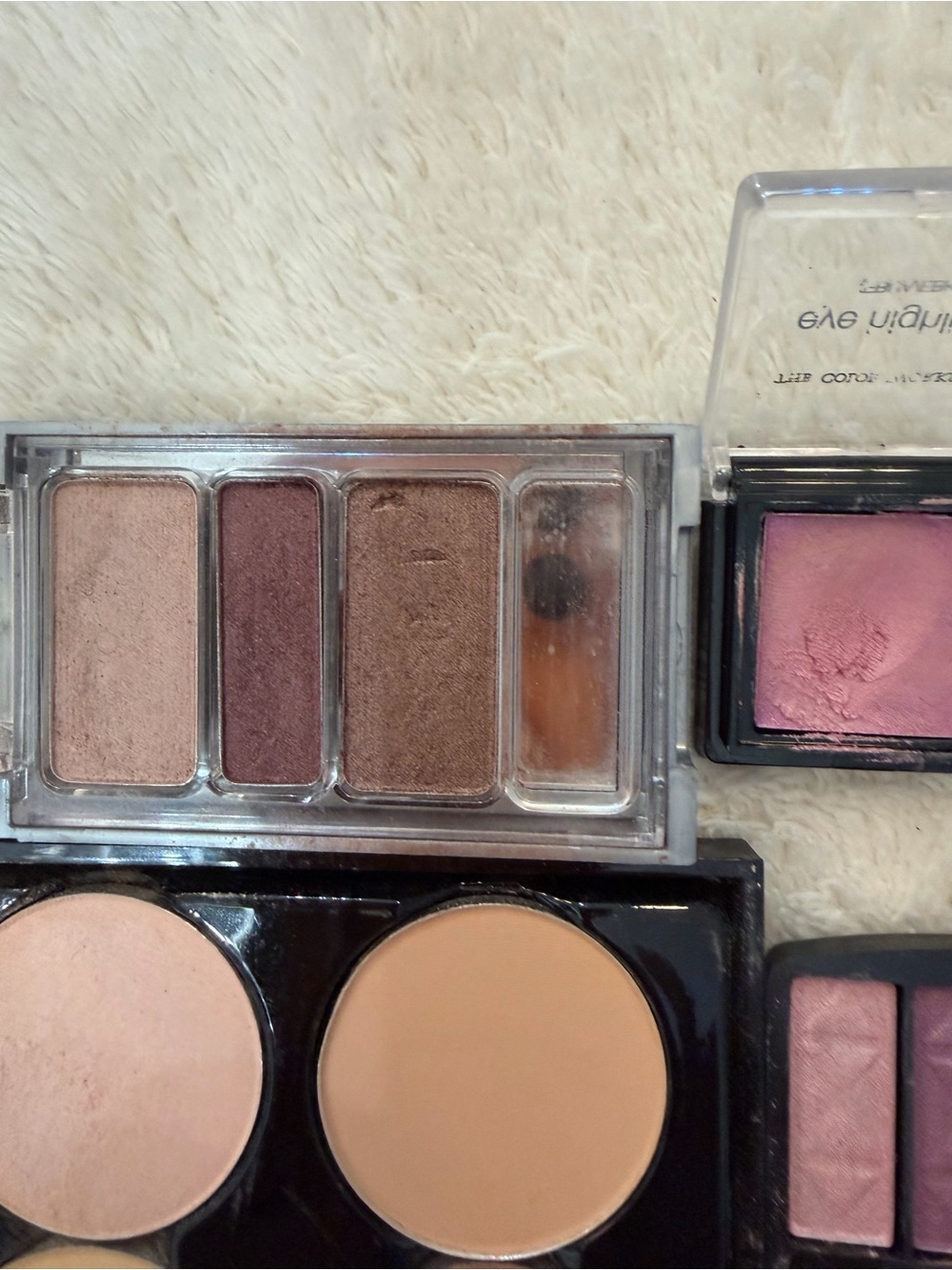 L.A. colors makeup and eyeshadow bundle 5 compacts/pallets EUC. tB - Picture 5 of 7